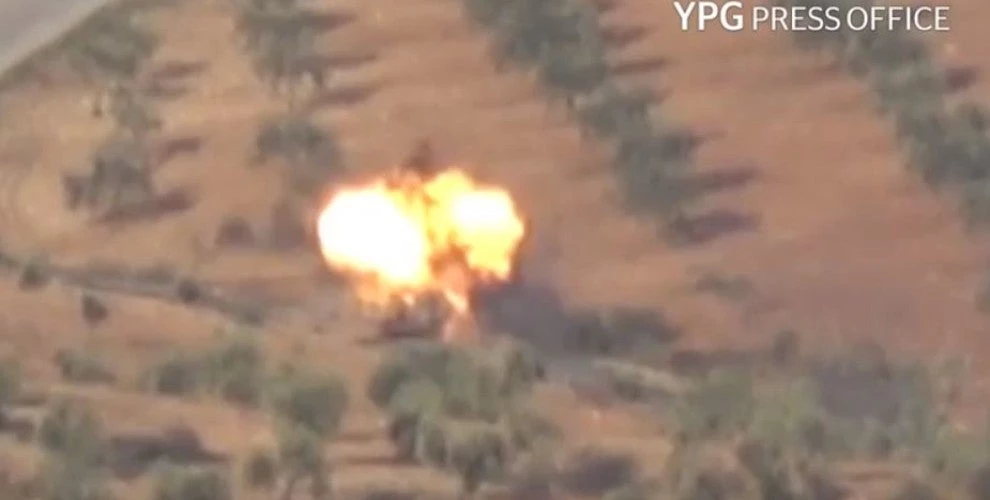 Τους κονιορτοποιούν! Καταστροφή τουρκικού θωρακισμένου οχήματος από το YPG – Βίντεο